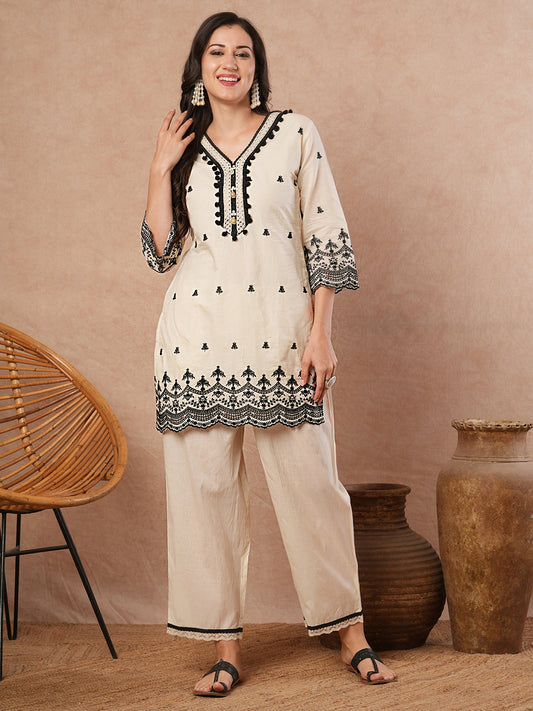 Solid Ethnic Floral Embroidered Straight Cut Kurta with Pant - White
