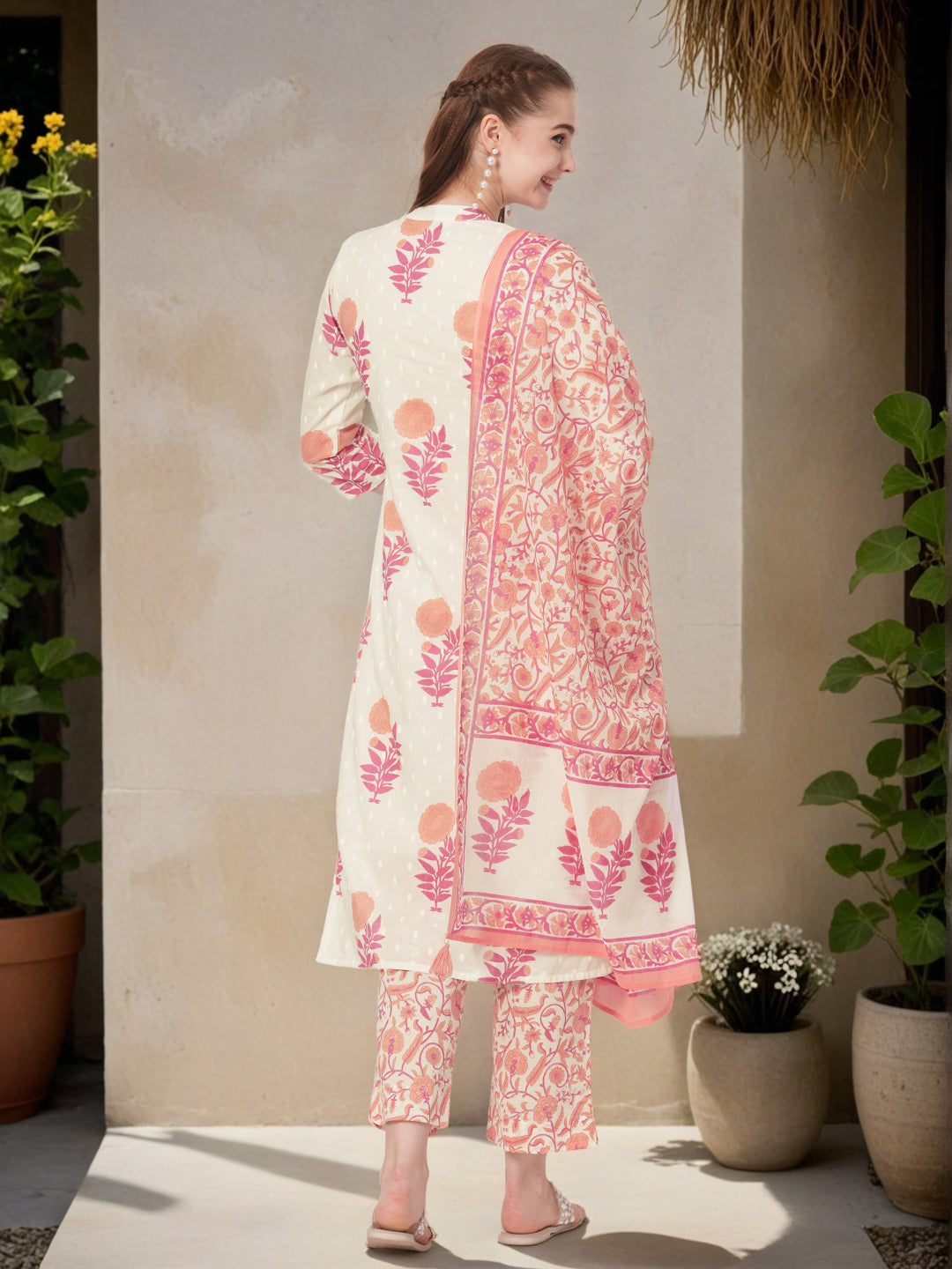 Floral Block printed Straight Fit Kurta with Pant & Dupatta - Off White