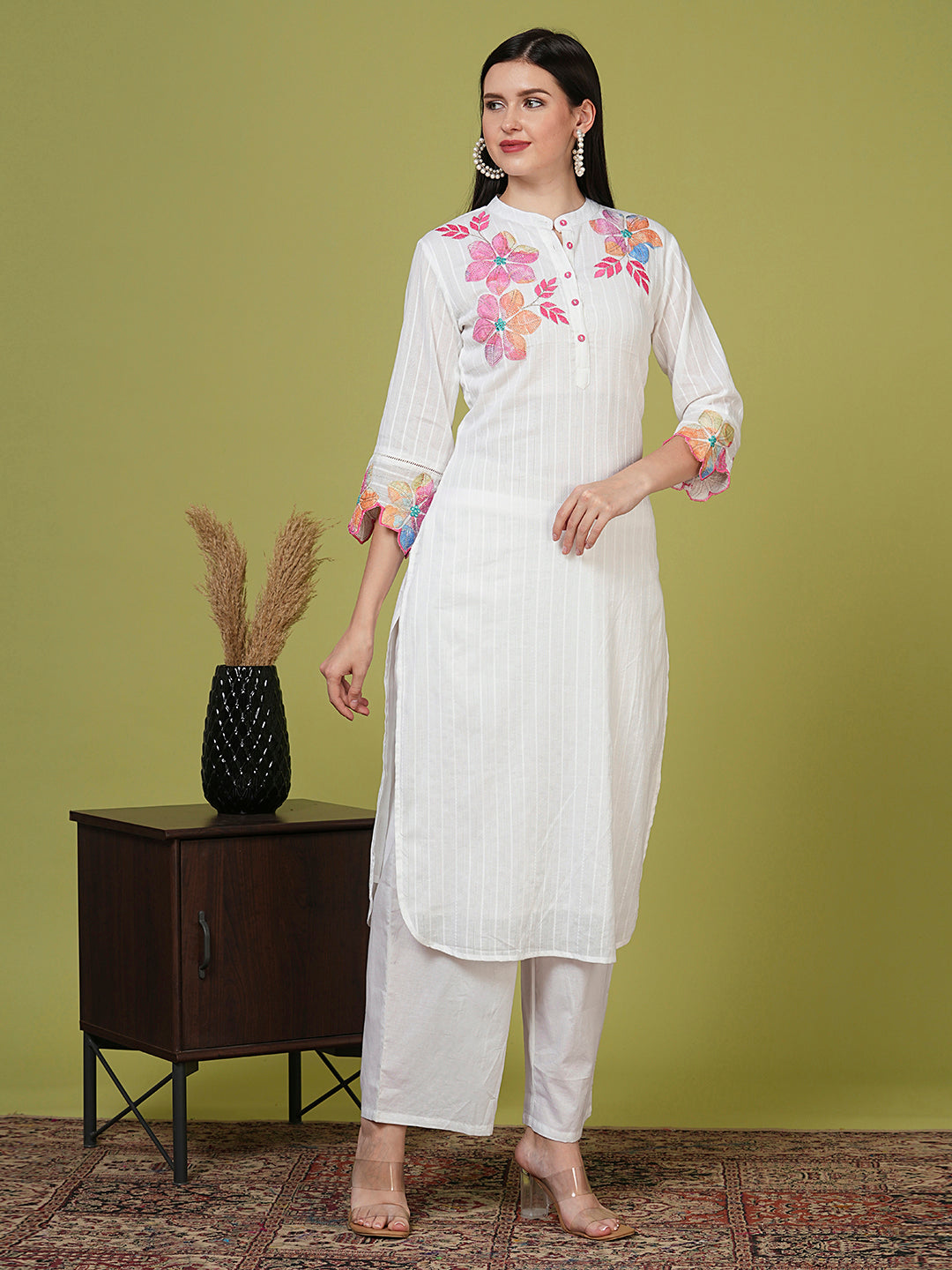 Solid Floral Patchwork Embroidered Straight Fit Kurta with Pant - White