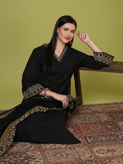 Solid Ethnic Embroidered Straight Fit Kurta with Pant and Dupatta - Black