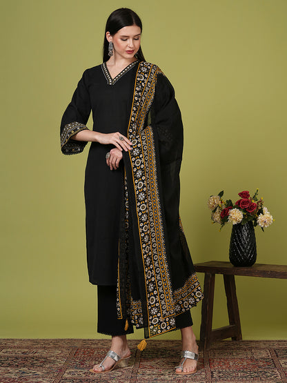 Solid Ethnic Embroidered Straight Fit Kurta with Pant and Dupatta - Black