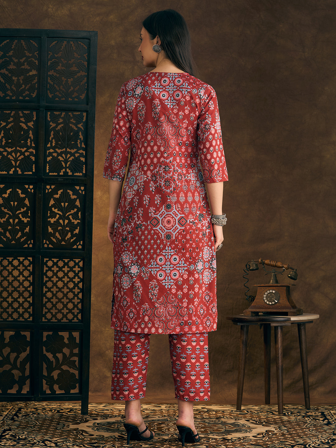 Ethnic Floral Printed & Embroidered Straight Fit Kurta with Pant - Red