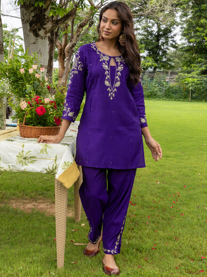 Solid Ethnic Zari Embroidered Straight Fit Kurta with Pant - Purple