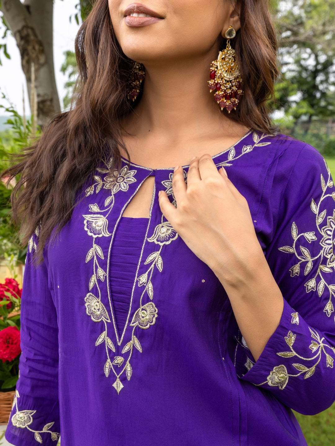 Solid Ethnic Zari Embroidered Straight Fit Kurta with Pant - Purple
