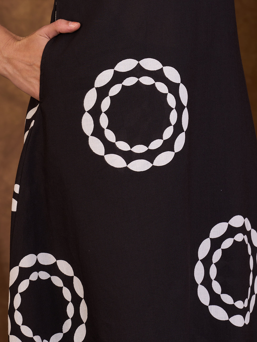 Abstract Floral Printed A-Line Paneled Co-ord Set -Black