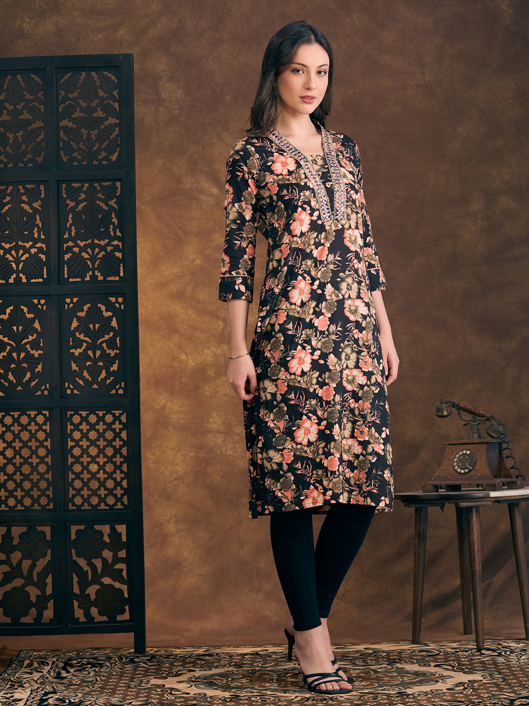 Floral Printed & Mirror Embroidered Straight Fit Kurta - Black