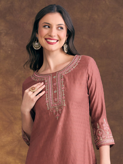 Solid Floral Embroidered Straight Fit Kurta - Rust