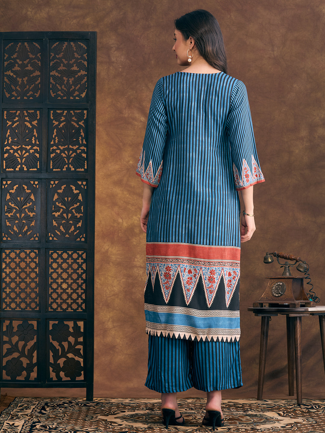 Ethnic Floral & Stripes Printed Straight Fit Kurta with Palazzo - Teal