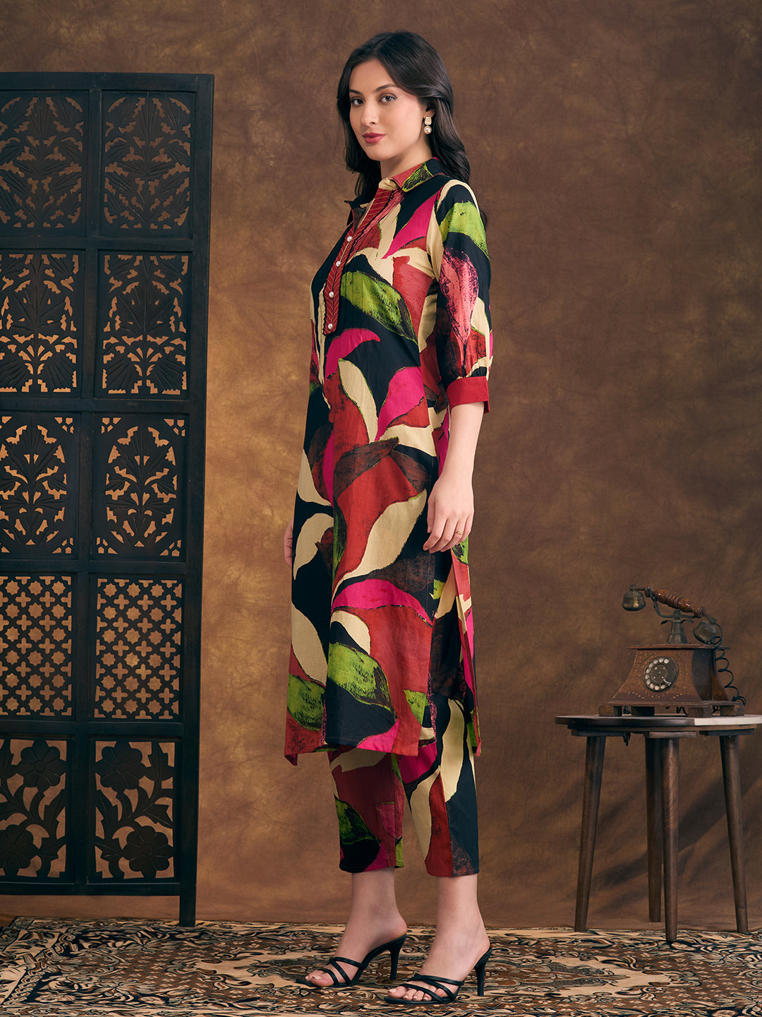 Abstract Floral Printed Straight Fit Co-ord Set - Multi