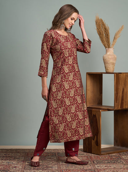 Ethnic Floral Printed Straight Fit Kurta - Maroon