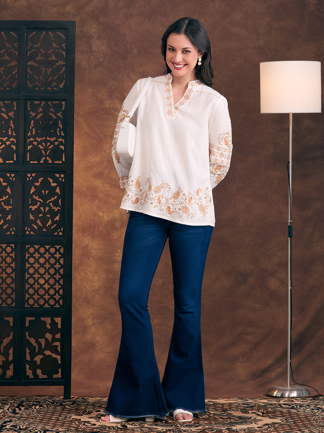 Solid Floral Threadwork Embroidered Straight Fit Kurti - Off White