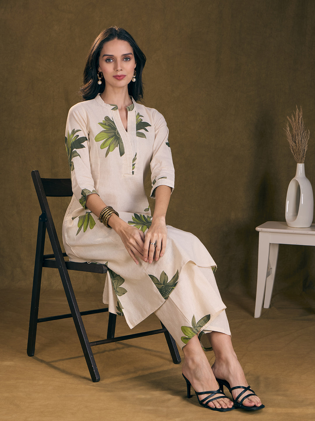 Modern Floral Printed A-Line Paneled Cotton Flax Co-ord Set - Off White