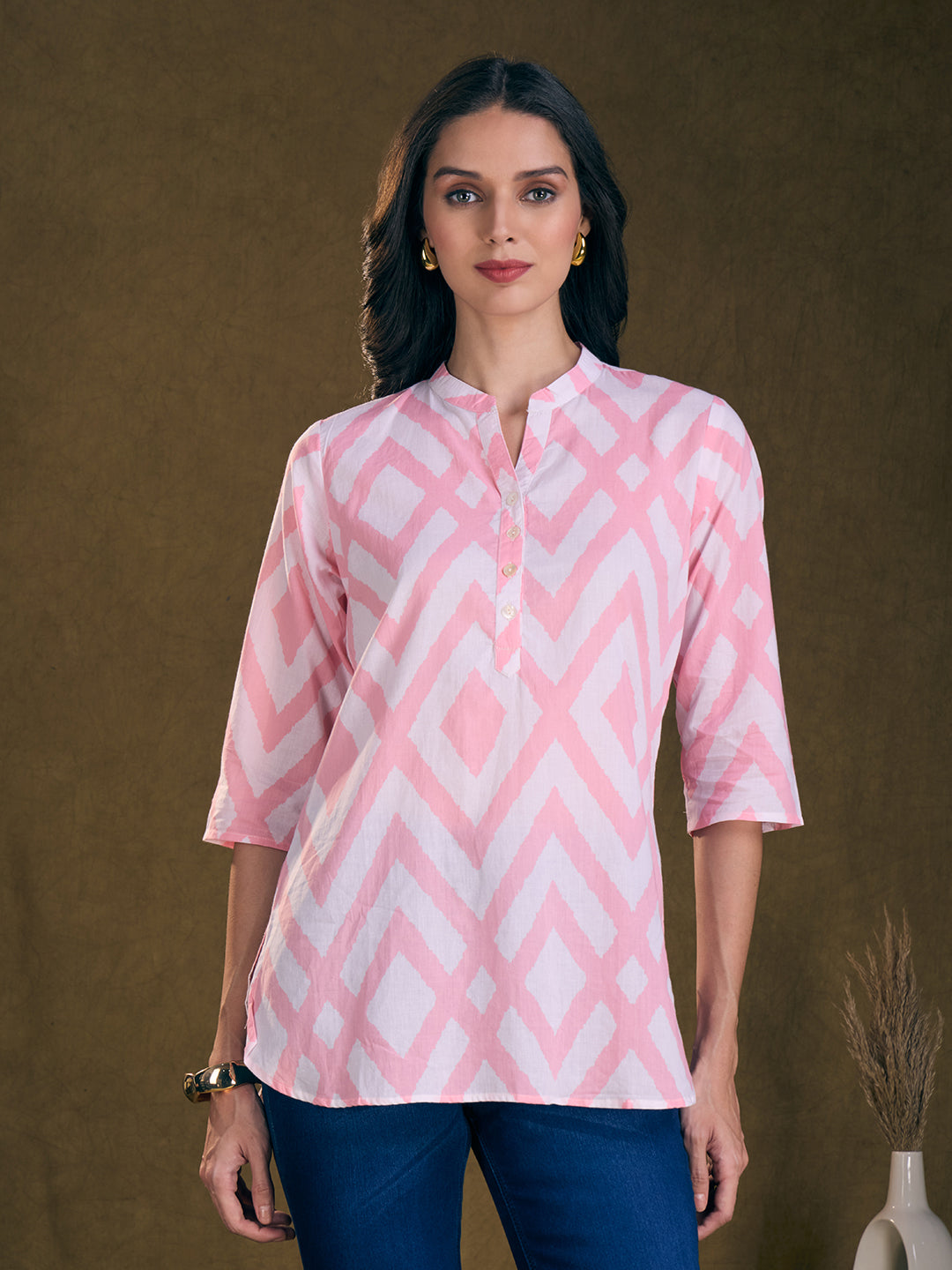 Ethnic Chevron Printed Straight Fit Kurti - Pink