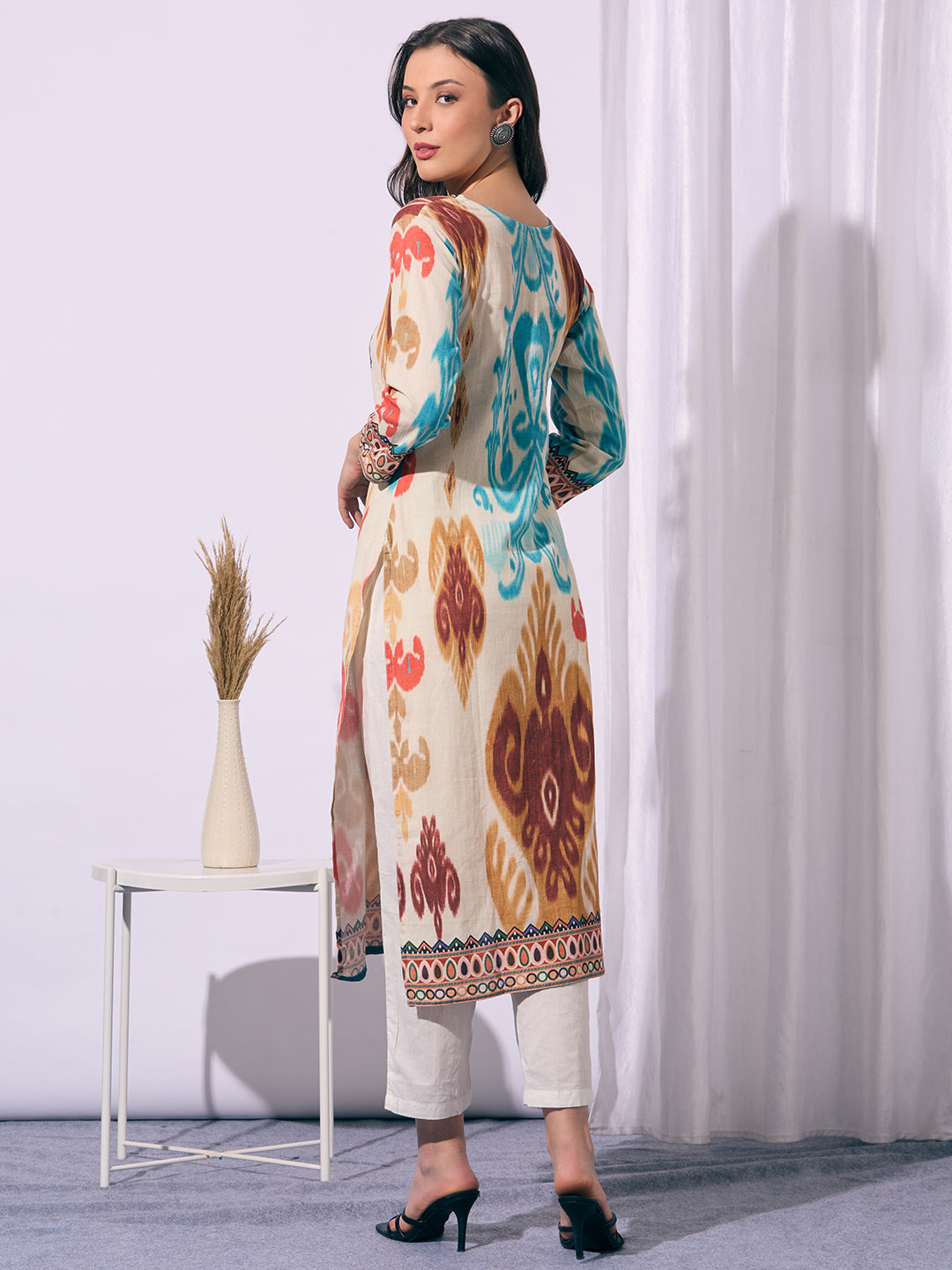 Ethnic Ikat Printed Straight Fit Kurta - Multi