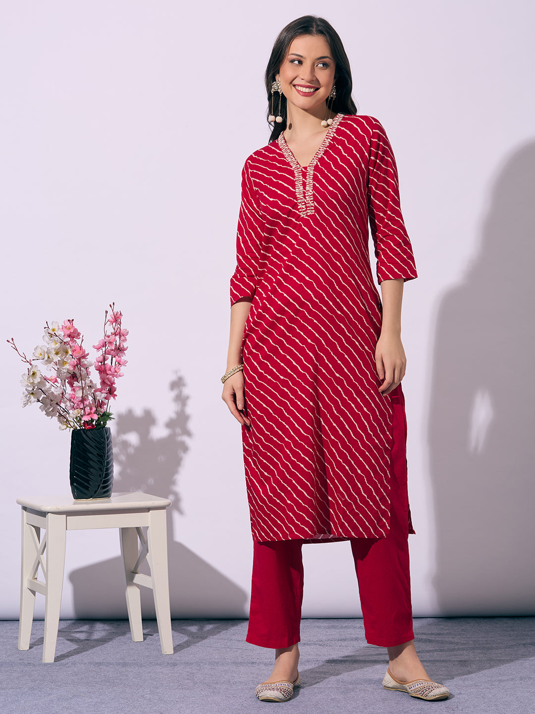 Leheriya Printed Embroidered Straight Fit Kurta with Pant - Red