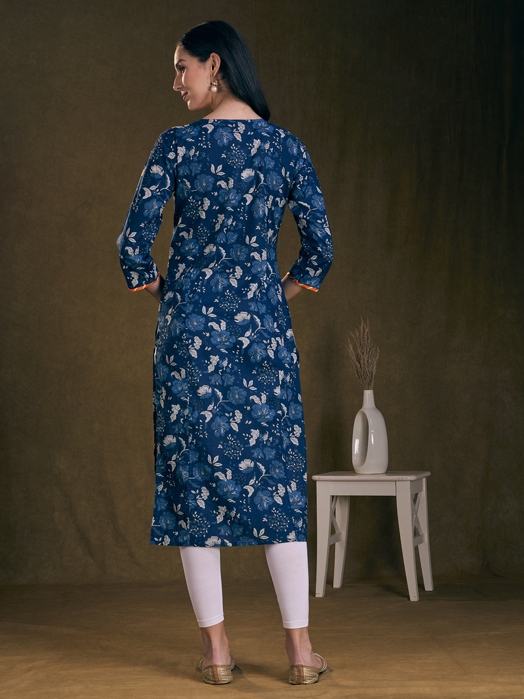 Floral Printed & Resham Embroidered Straight Fit Kurta - Blue