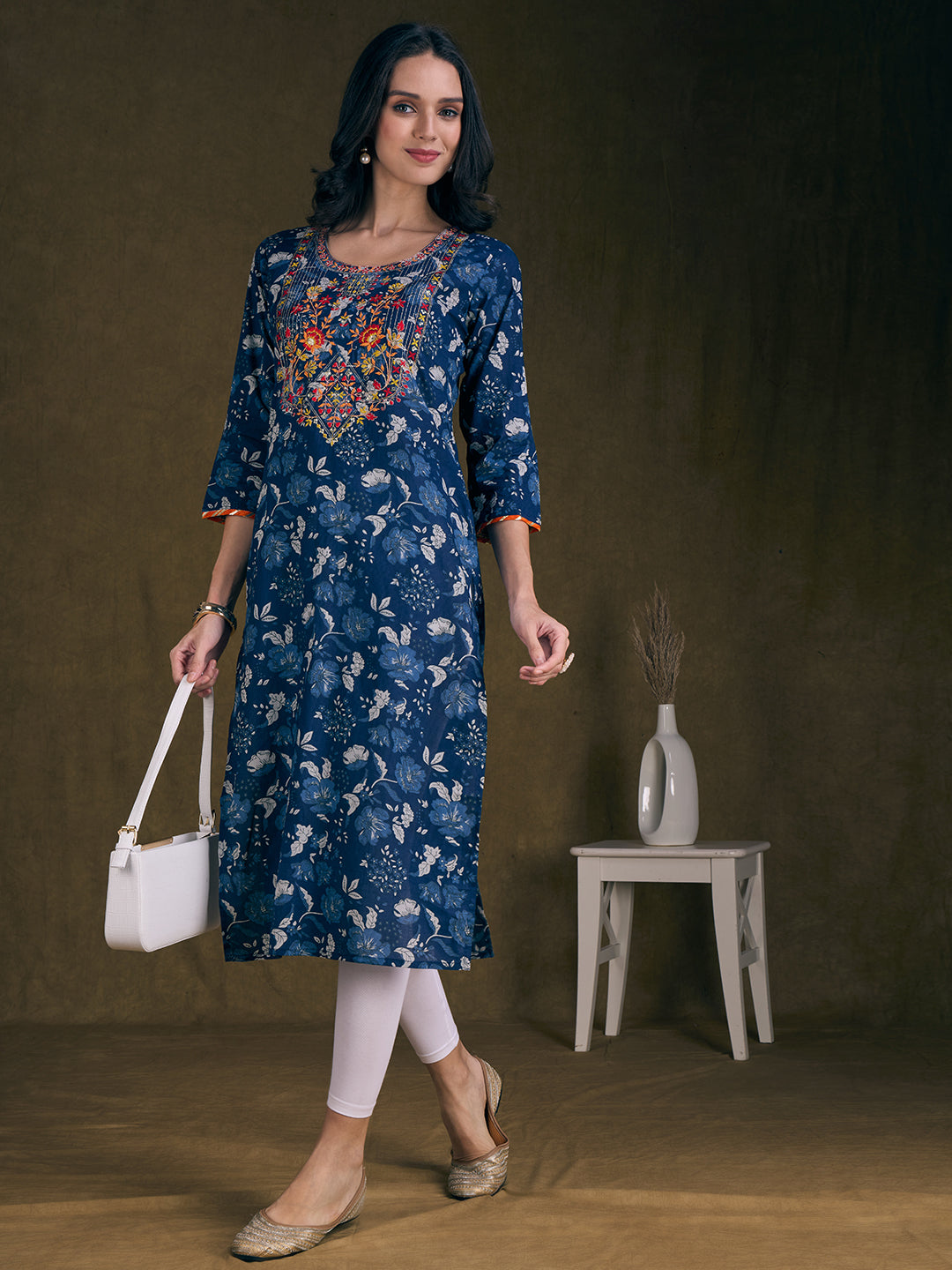 Floral Printed & Resham Embroidered Straight Fit Kurta - Blue