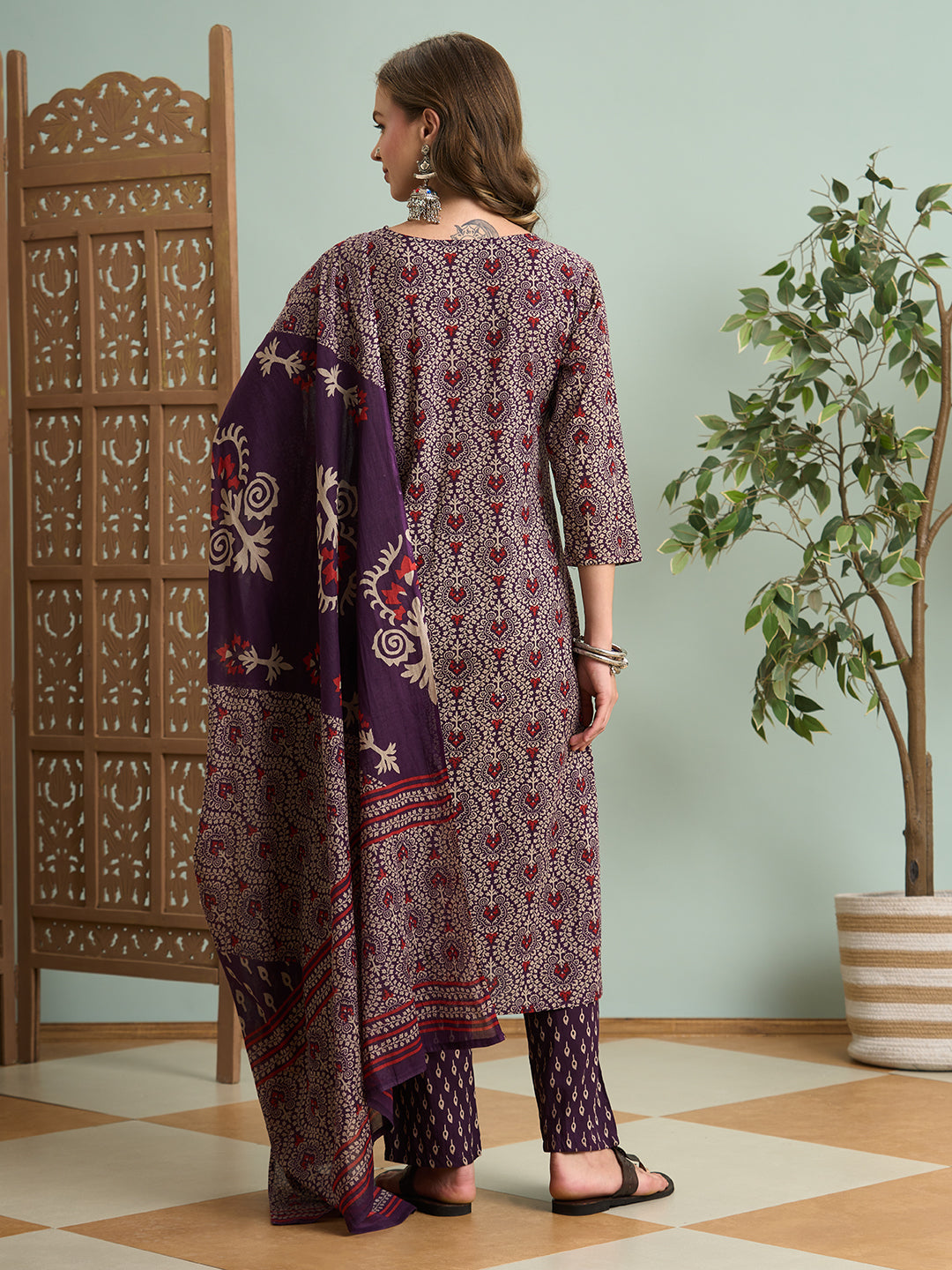 Ethnic Printed Straight Fit Kurta with Pant & Dupatta - Purple