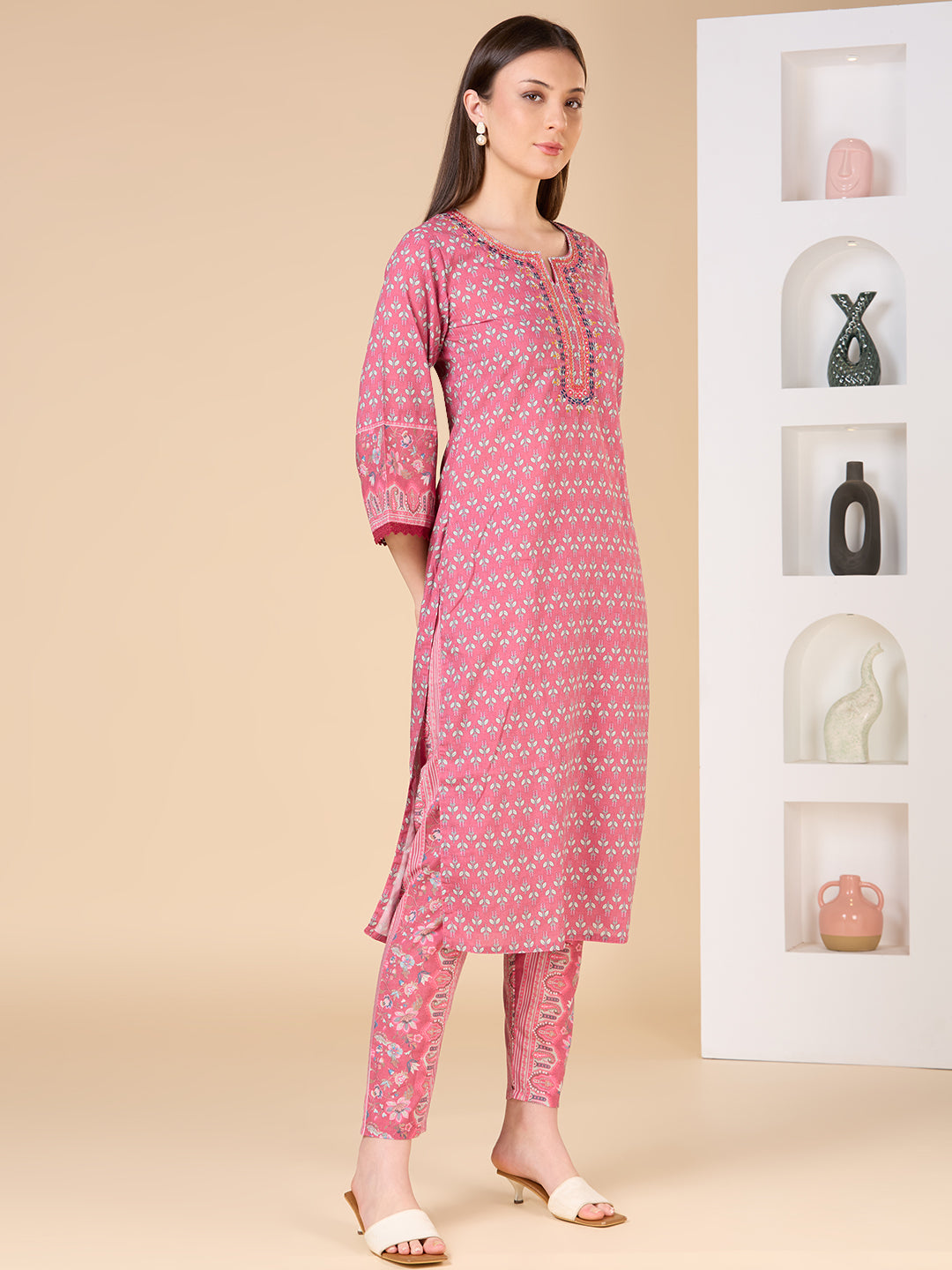 Ethnic Floral Printed & Embroidered Straight Fit Kurta with Pant- Pink