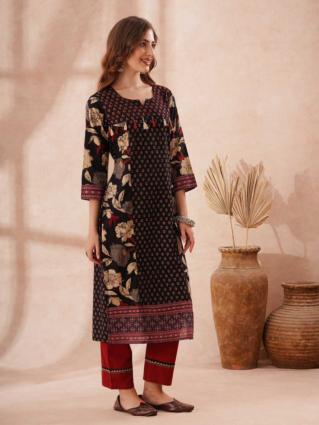 Ethnic Floral Printed Embroidered Straight Fit Kurta - Black