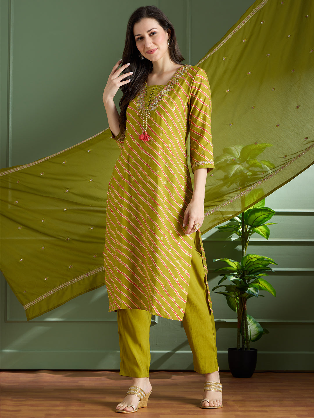 Leheriya Printed & Embroidered Straight Kurta with Pant & Dupatta - Green