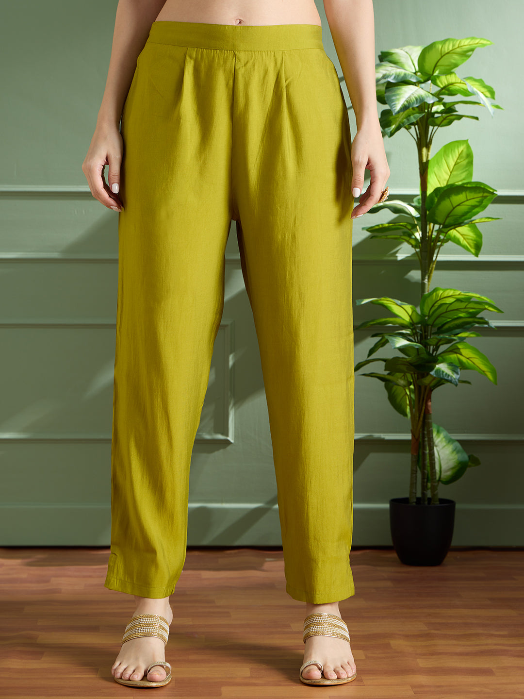 Leheriya Printed & Embroidered Straight Kurta with Pant & Dupatta - Green