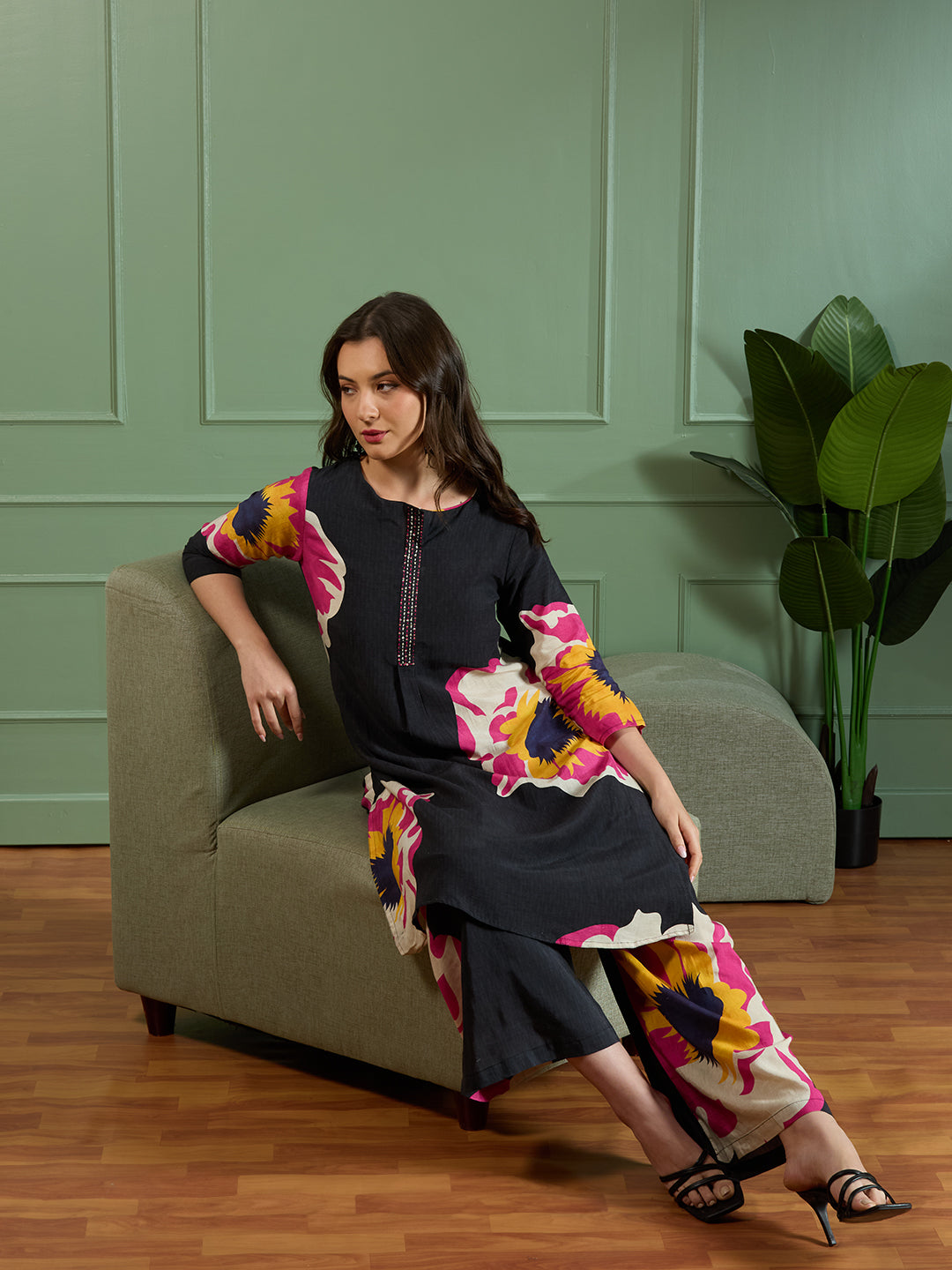 Abstract Floral Printed Straight Fit Co-ord Set - Black