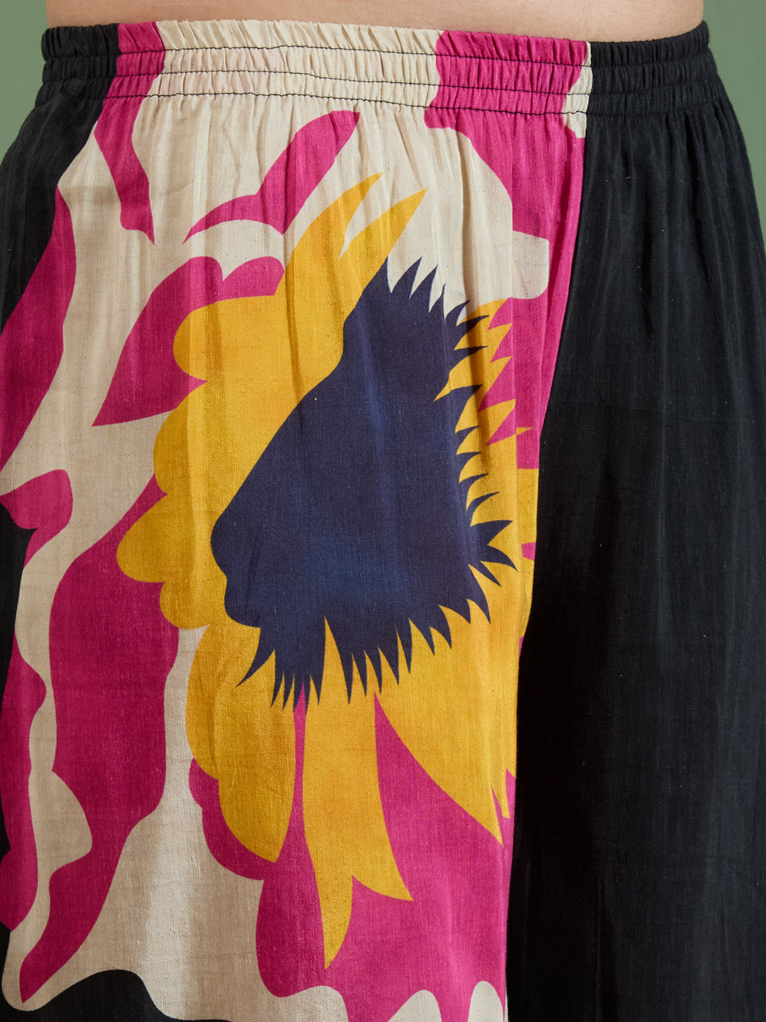 Abstract Floral Printed Straight Fit Co-ord Set - Black