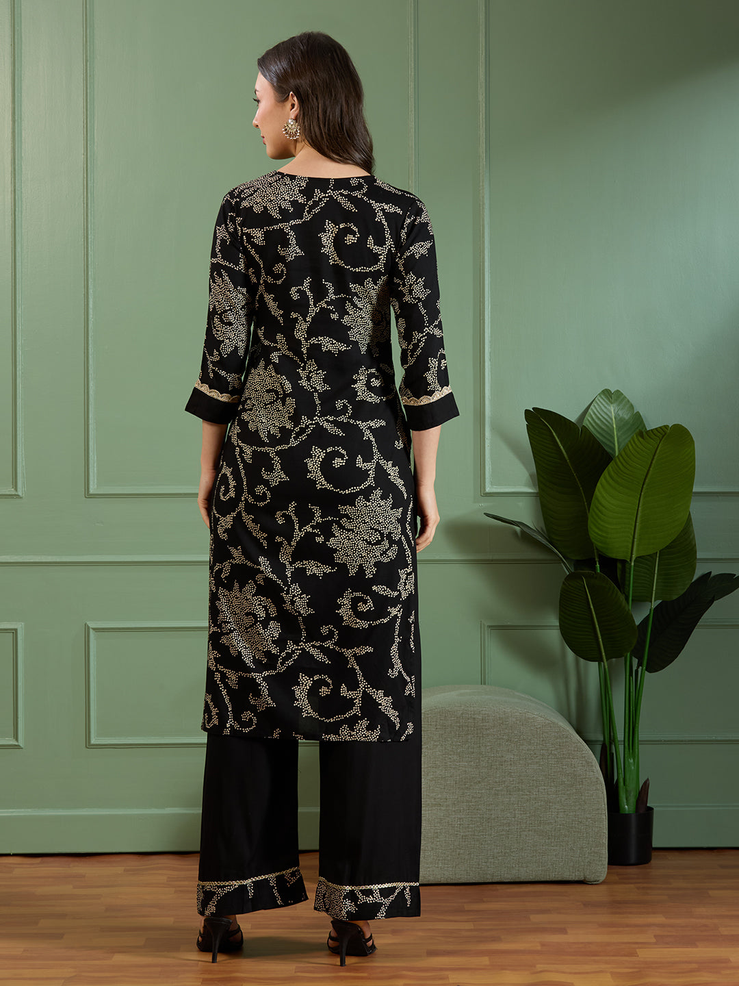 Floral Bandhani Printed Straight Fit Kurta with Palazzo - Black