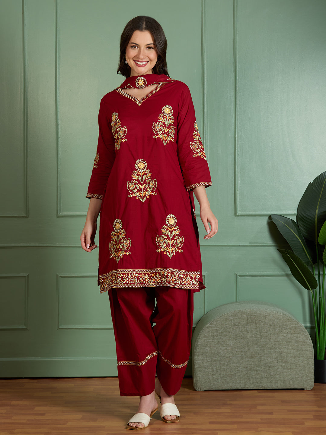 Solid Floral Threadwork Embroidered Straight Fit Kurta with Salwar and Dupatta - Maroon