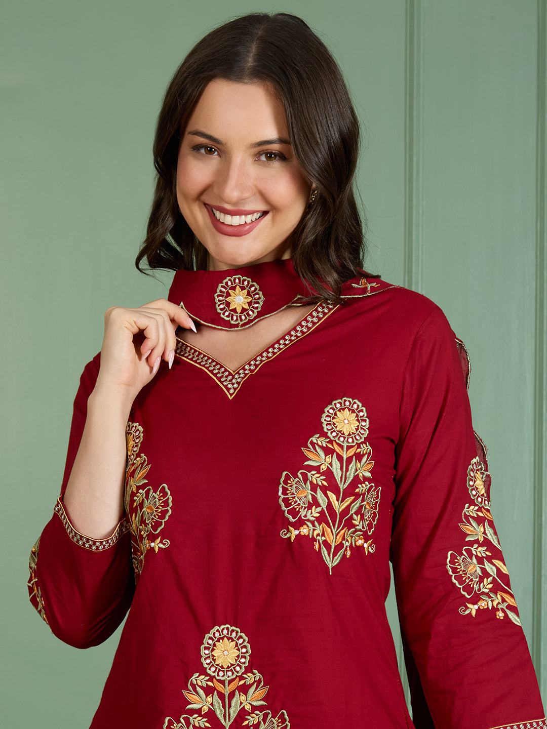 Solid Floral Threadwork Embroidered Straight Fit Kurta with Salwar and Dupatta - Maroon