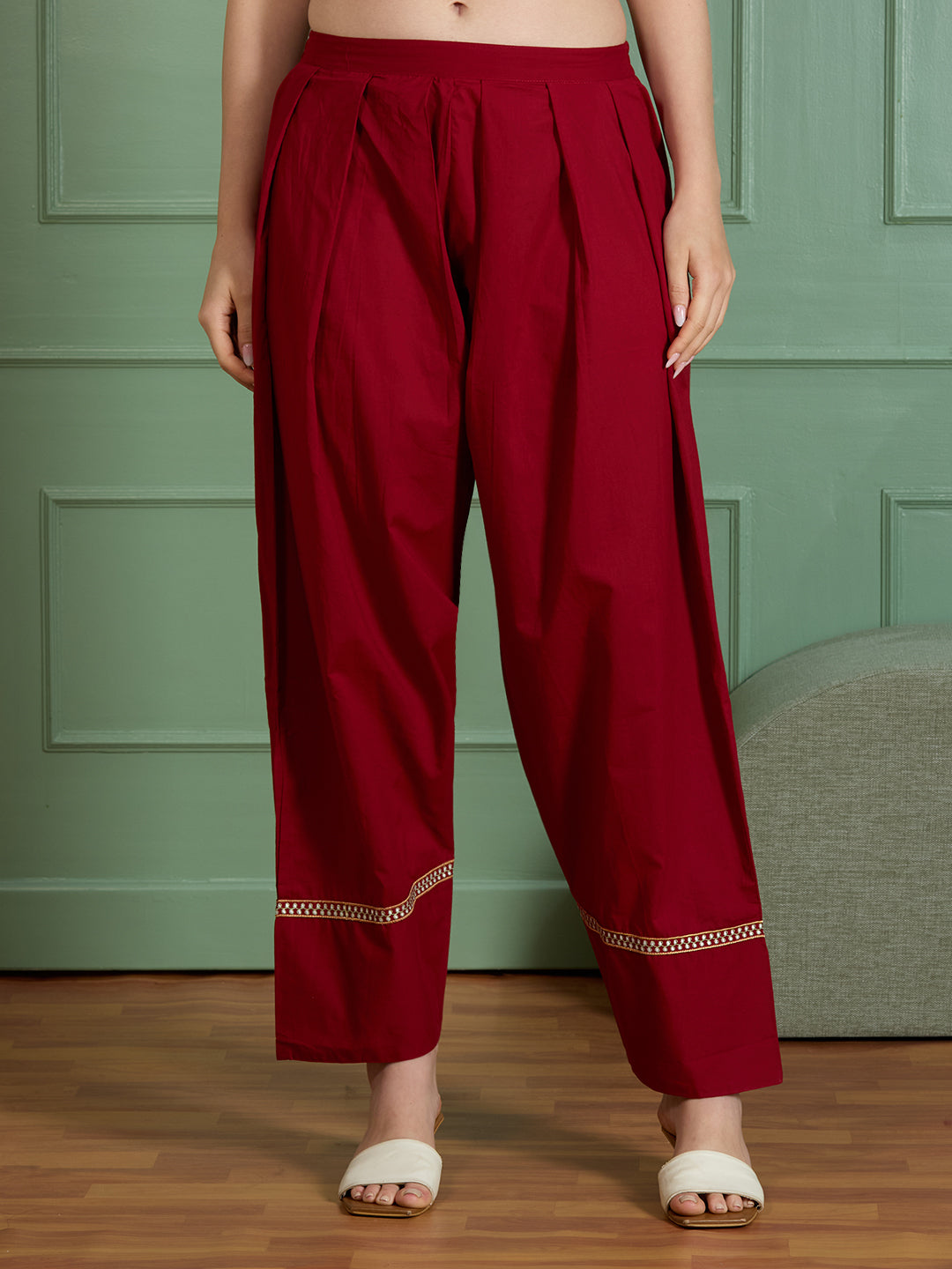 Solid Floral Threadwork Embroidered Straight Fit Kurta with Salwar and Dupatta - Maroon