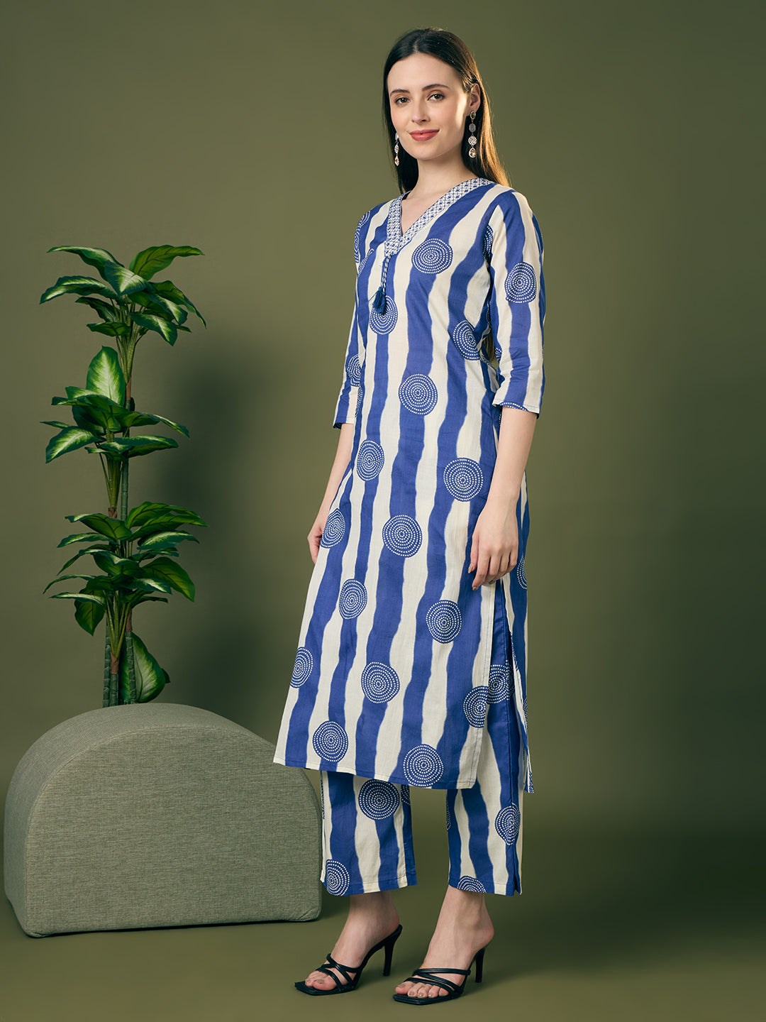 Ethnic Stripes Printed Straight Fit Co-ord Set - Blue