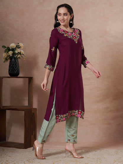 Solid Floral Embroidered Straight Fit Kurta - Wine