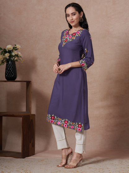 Solid Floral Embroidered Straight Fit Kurta - Lavender