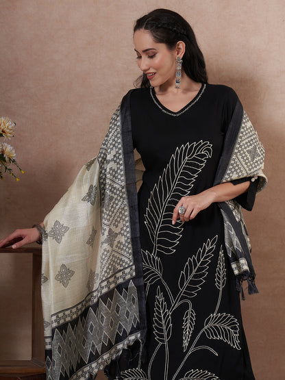 Solid Abstract Embroidered Straight Fit Kurta with Pant and Printed Dupatta - Black
