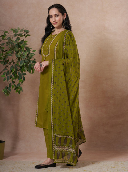 Ethnic Floral Printed & Embroidered Straight Kurta with Pant & Dupatta - Green