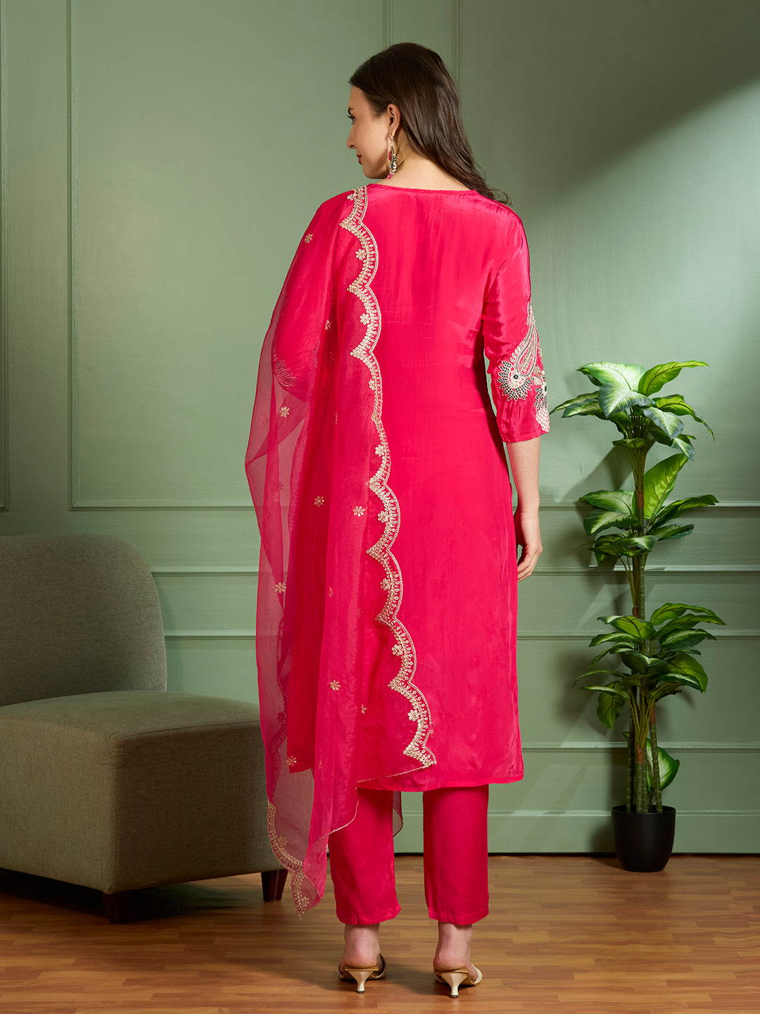 Solid Floral Zari Embroidered Straight Fit Kurta with Pant & Dupatta - Pink