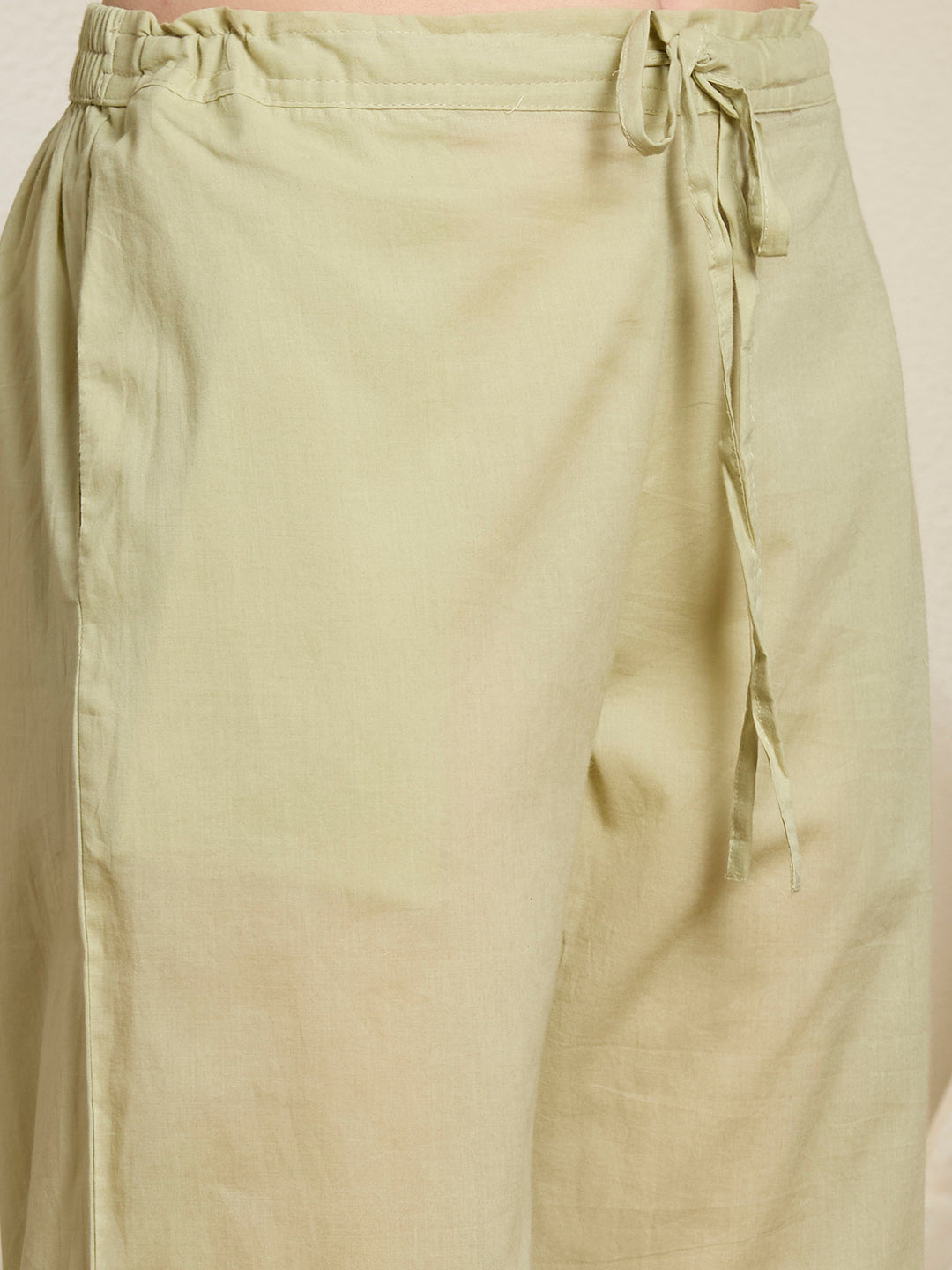 Solid Ethnic Thread & Patchwork Straight Fit Kurta with Pant - Light Green