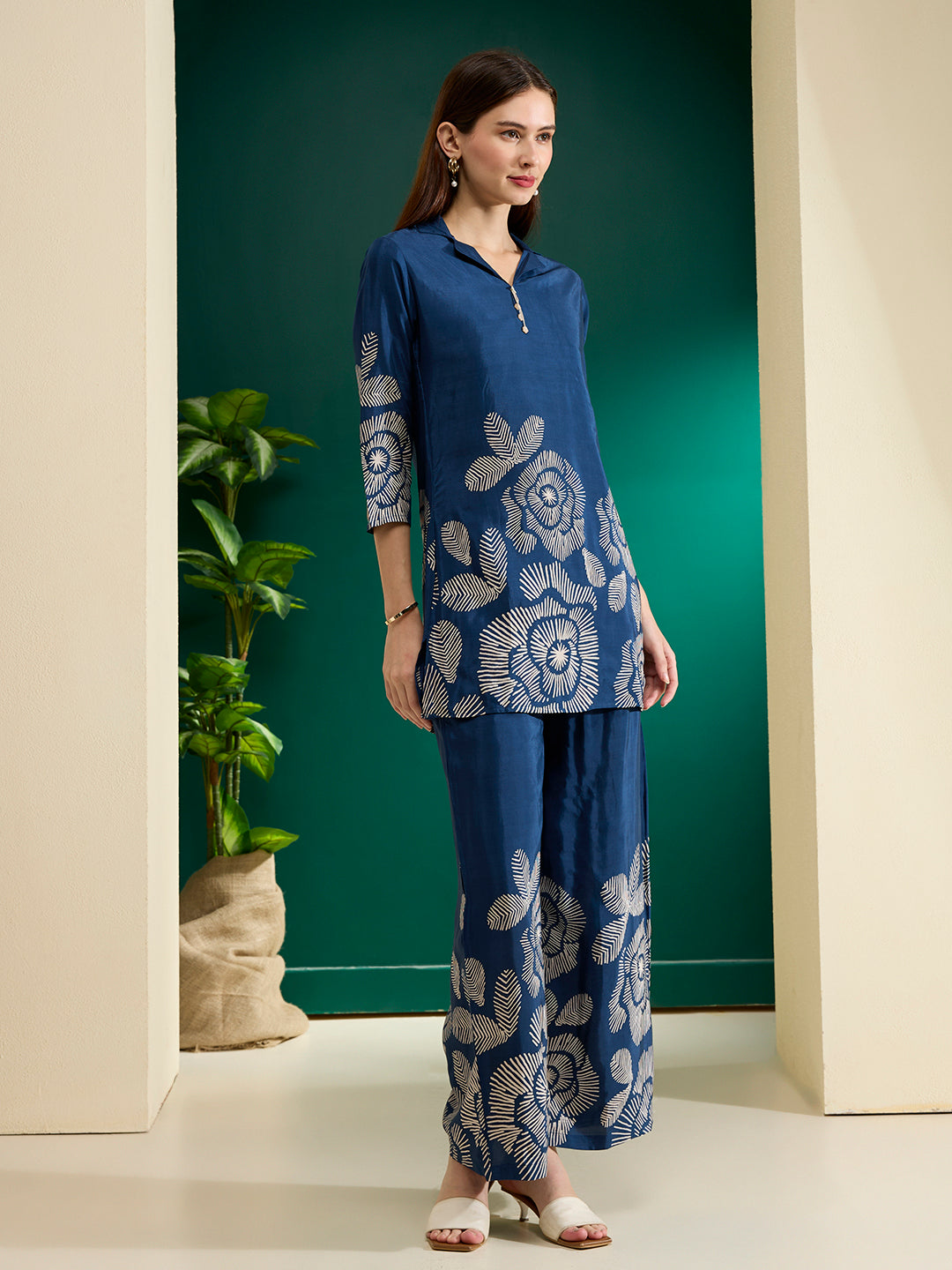 Abstract Floral Printed Straight Fit Co-ord Set - Blue