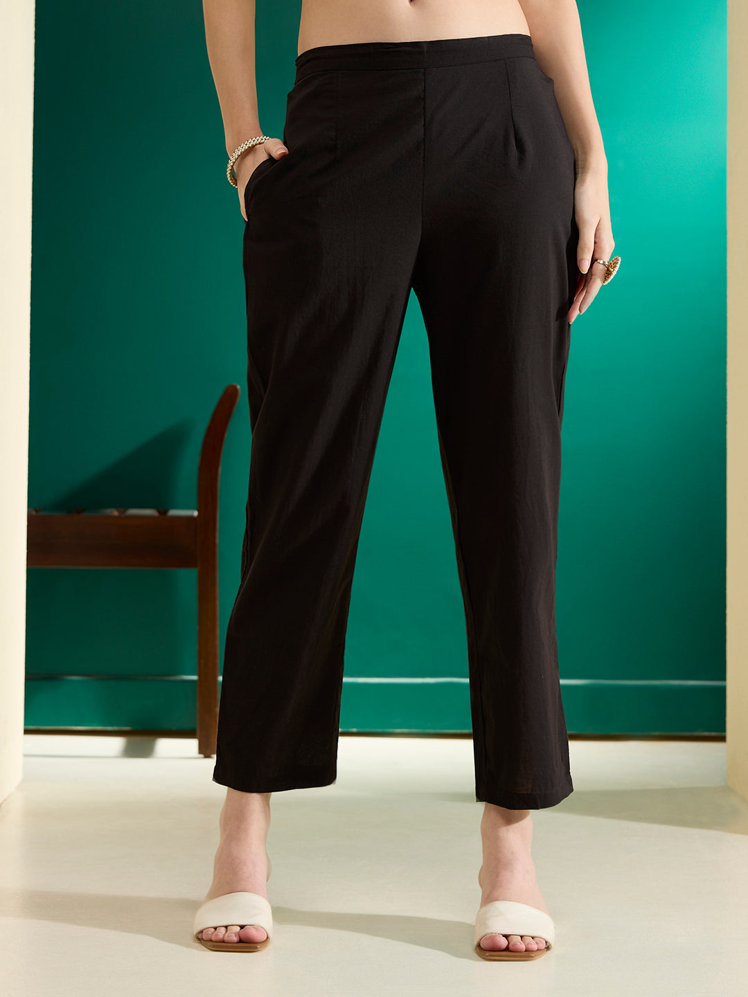 Solid Floral Embroidered Straight Kurta with Pant & Dupatta - Black