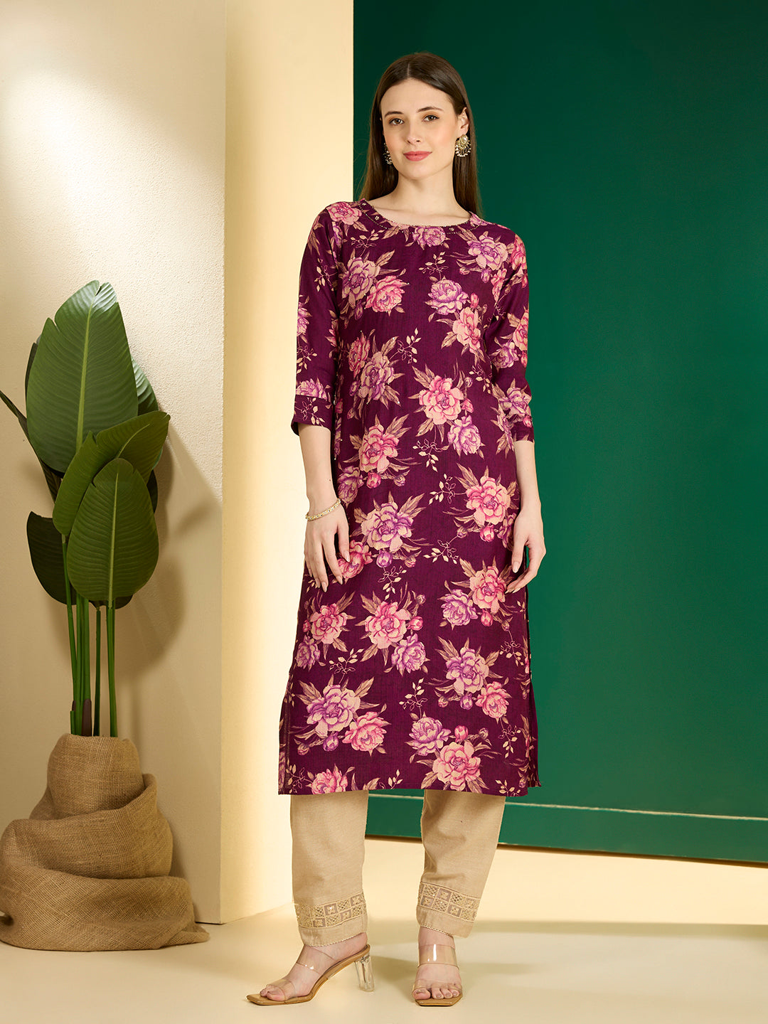 Ethnic & Floral Printed Straight Fit Kurta - Purple