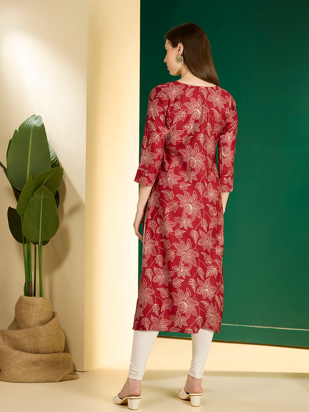 Ethnic & Floral Printed Straight Fit Kurta - Maroon