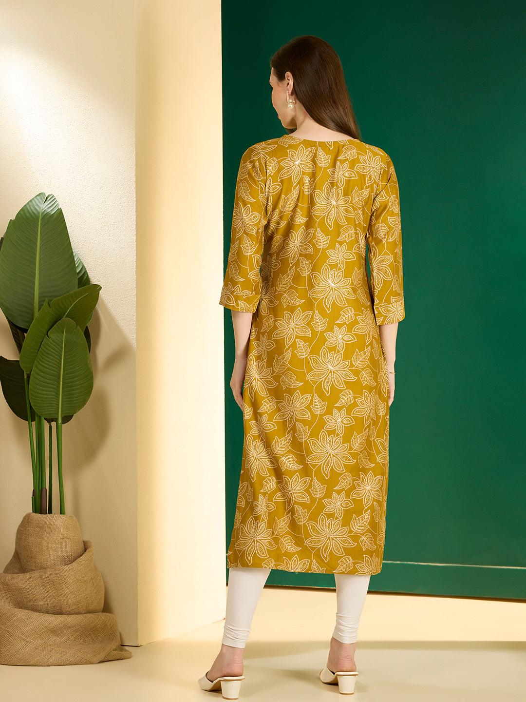 Ethnic & Floral Printed Straight Fit Kurta - Mustard