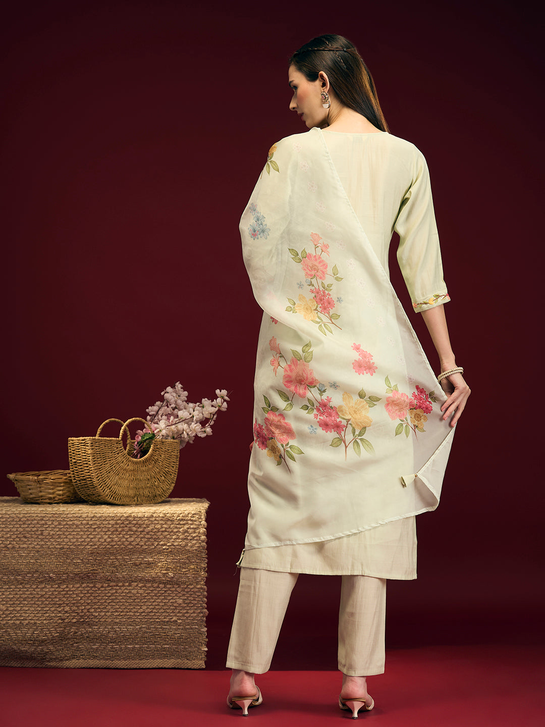 Solid Floral Hand Embroidered Straight Fit Kurta with Pant & Dupatta - Light Green