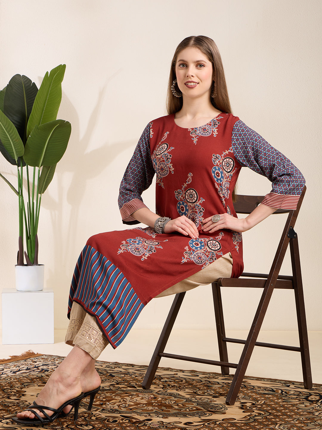 Ethnic Floral Straight Fit Kurta - Maroon