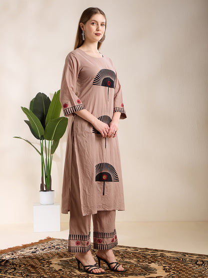 Solid Geometric Embroidered Straight Fit Kurta with Palazzo - Light Grey