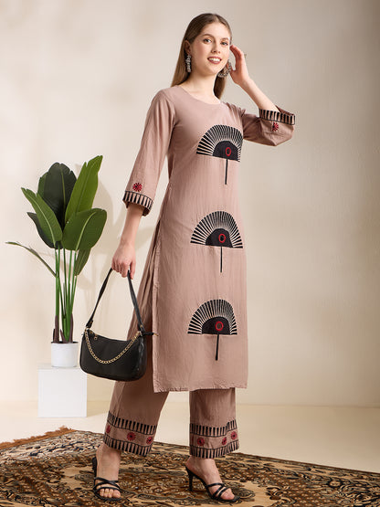 Solid Geometric Embroidered Straight Fit Kurta with Palazzo - Light Grey