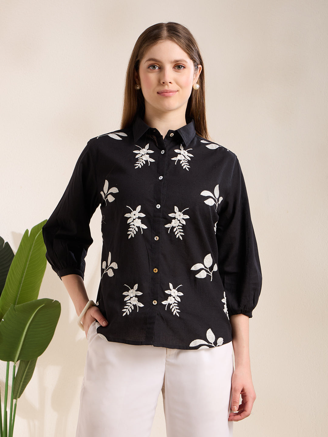 Solid Abstract Floral Straight Fit Shirt - Black