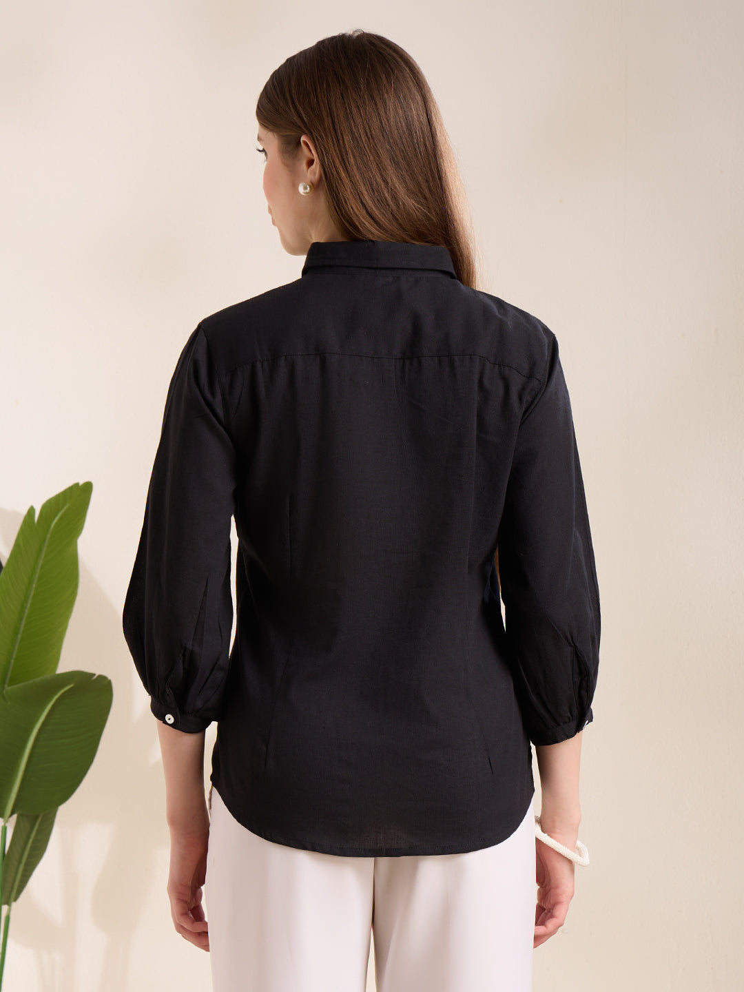 Solid Abstract Floral Straight Fit Shirt - Black